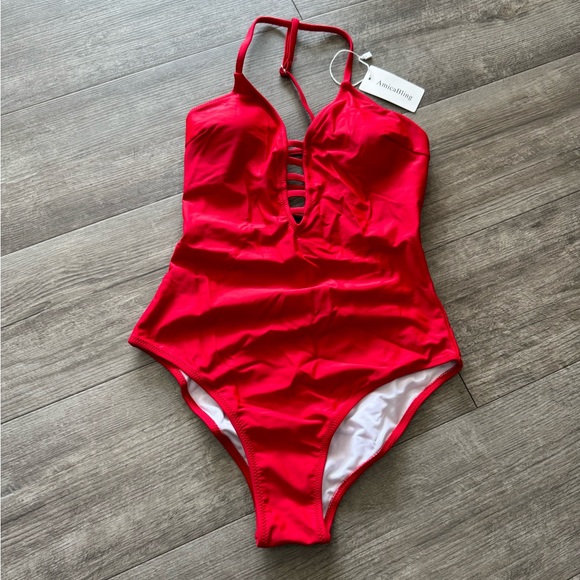 LAST PRICE🍒🤍 AMICABLING one piece swimming ♥️ - Picture 8 of 9